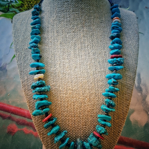unbranded Jewelry - Genuine Turquoise Nugget Tribal style necklace